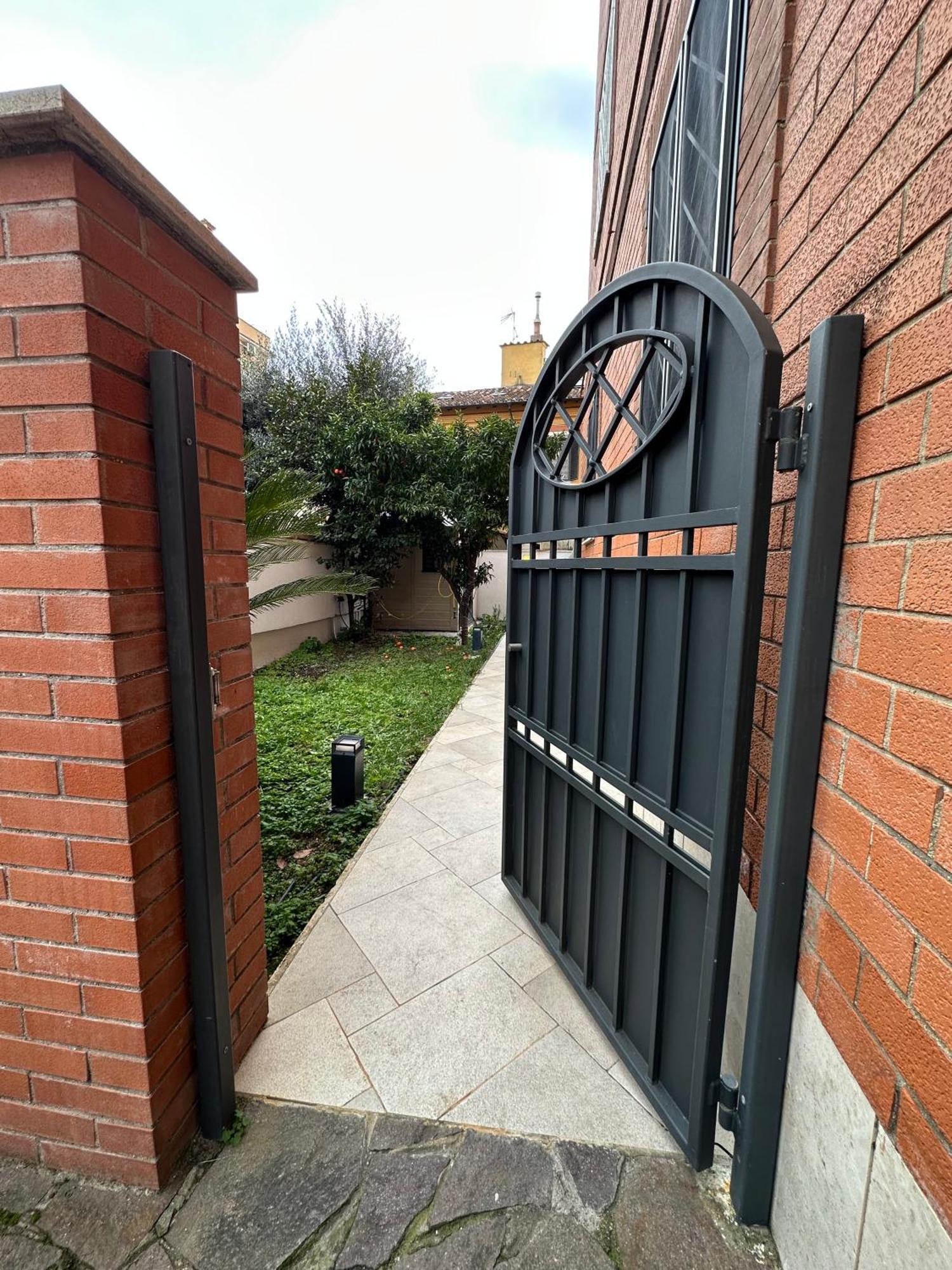 Il Nido Di Roma - Ospedale Gemelli & Garden Appartement Buitenkant foto